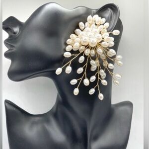 Pearl Flower Cluster Stud Earrings